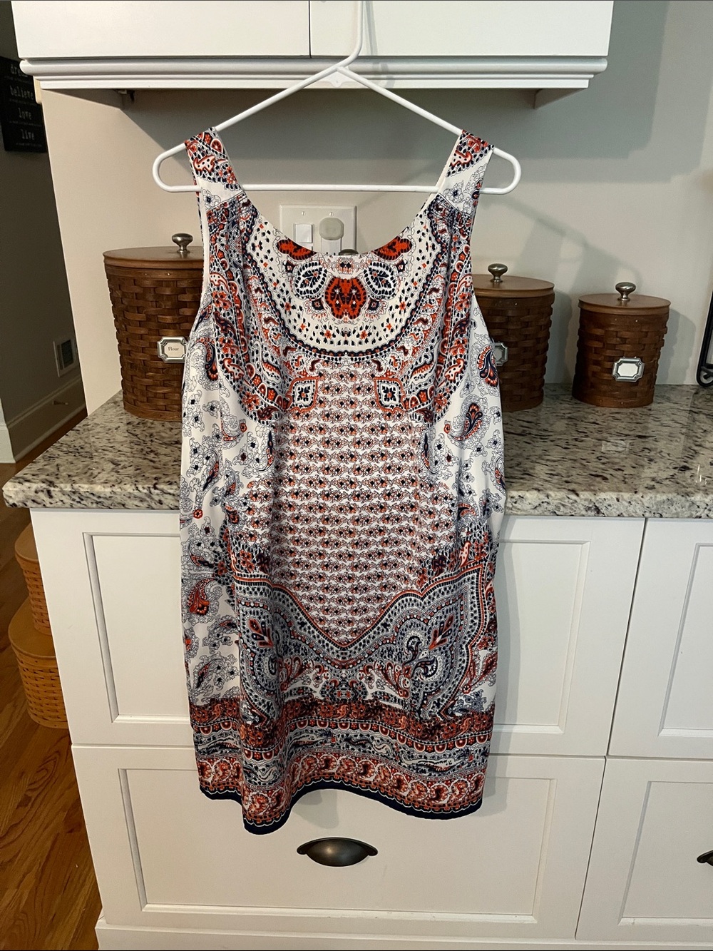 Lila Rose White Paisley-Print Sleeveless Mini Dress with Red and Navy Accents